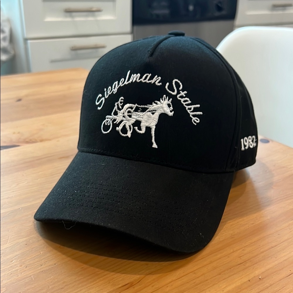 Black Siegelman Stable Cap